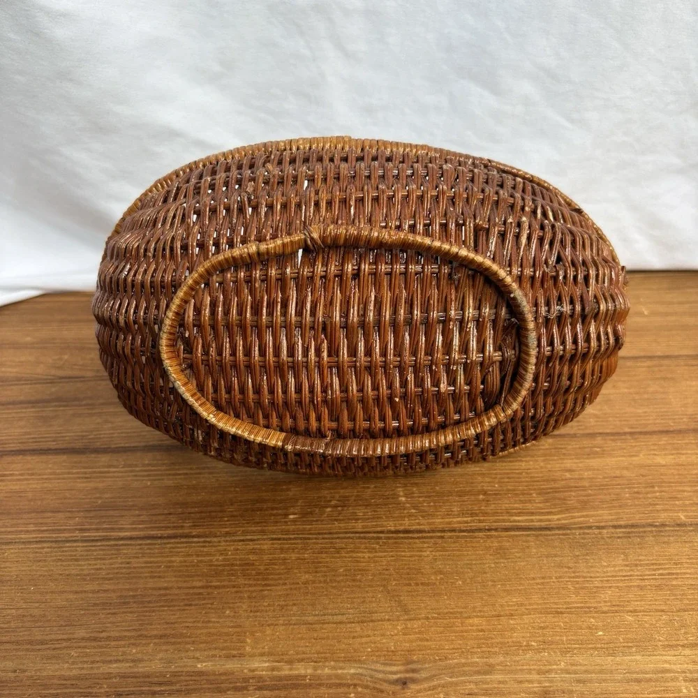 Vintage Wicker Duck Shaped Basket Handwoven Rattan Decorative Tray 8